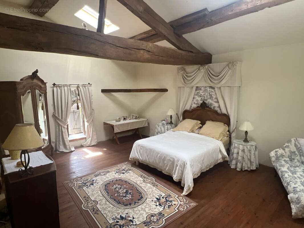 Maison à SAINT-SORNIN-LA-MARCHE