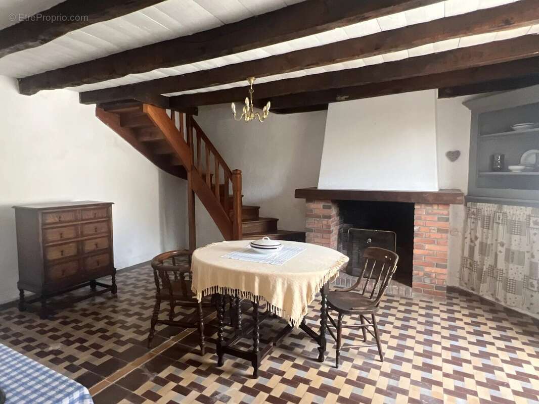 Maison à SAINT-SORNIN-LA-MARCHE