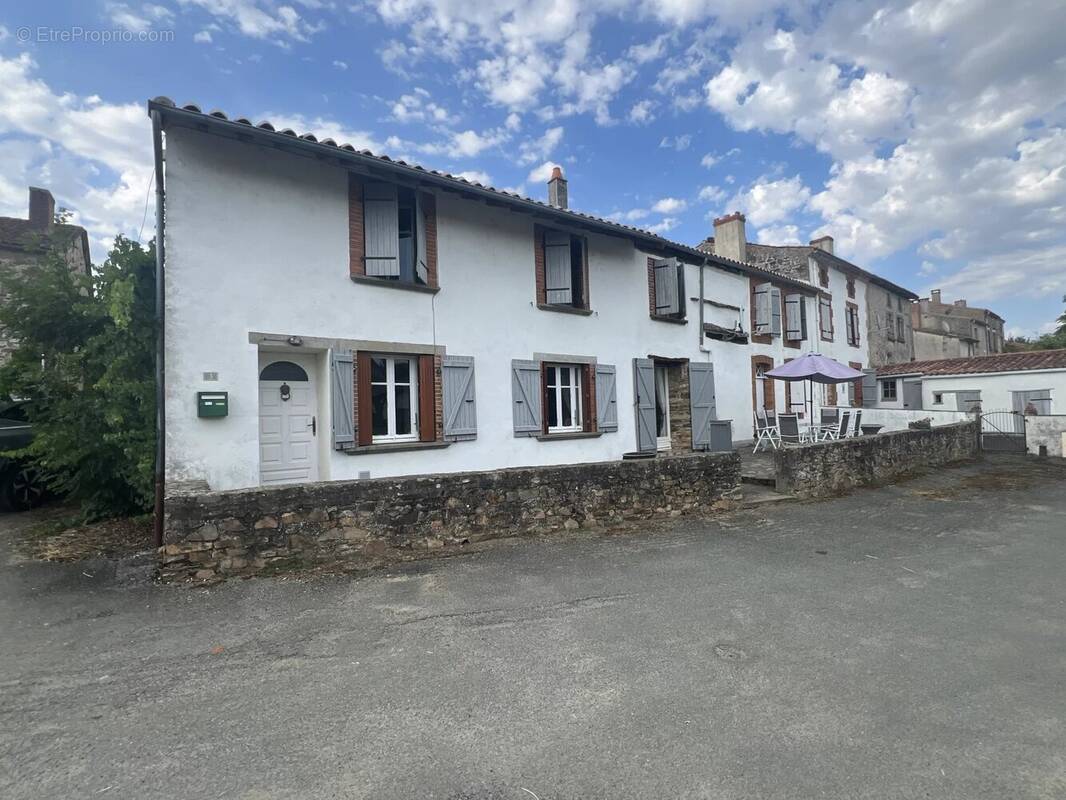 Maison à SAINT-SORNIN-LA-MARCHE