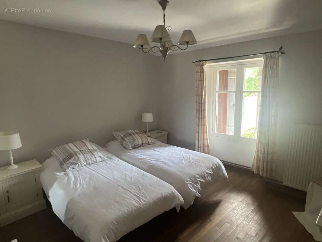 Maison à SAINT-SORNIN-LA-MARCHE