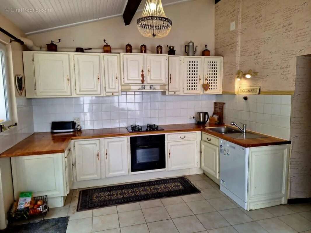 Maison à BUSSIERE-POITEVINE