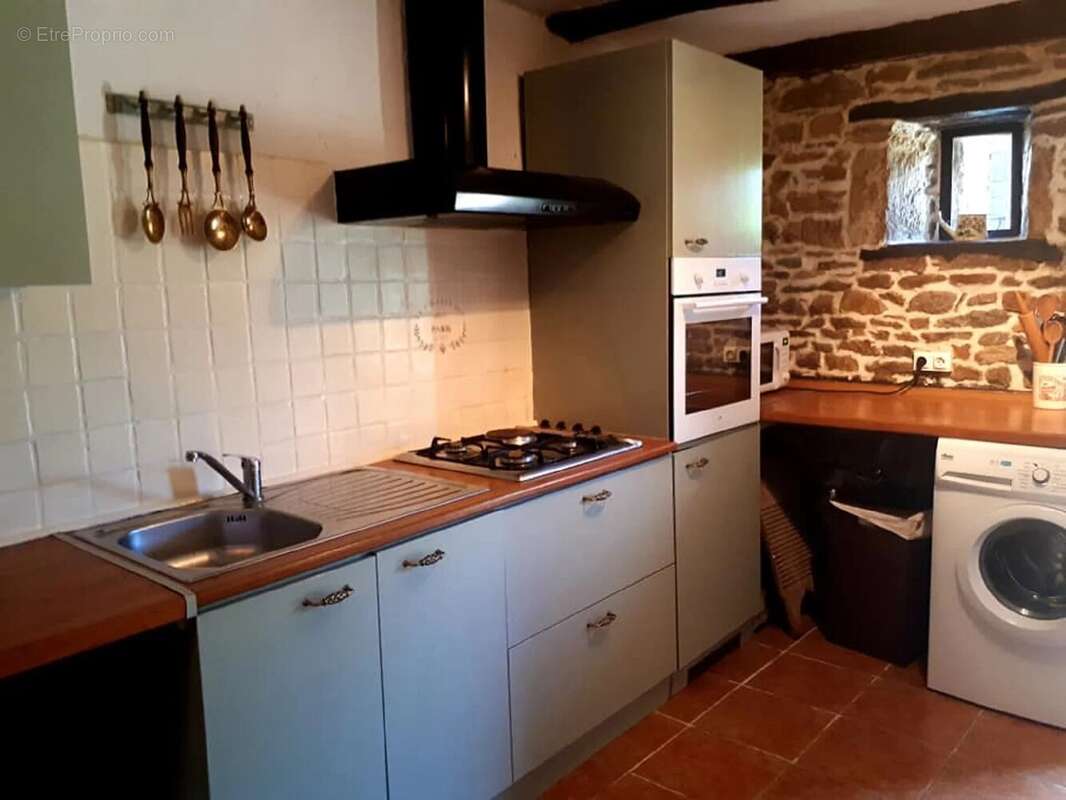 Maison à BUSSIERE-POITEVINE