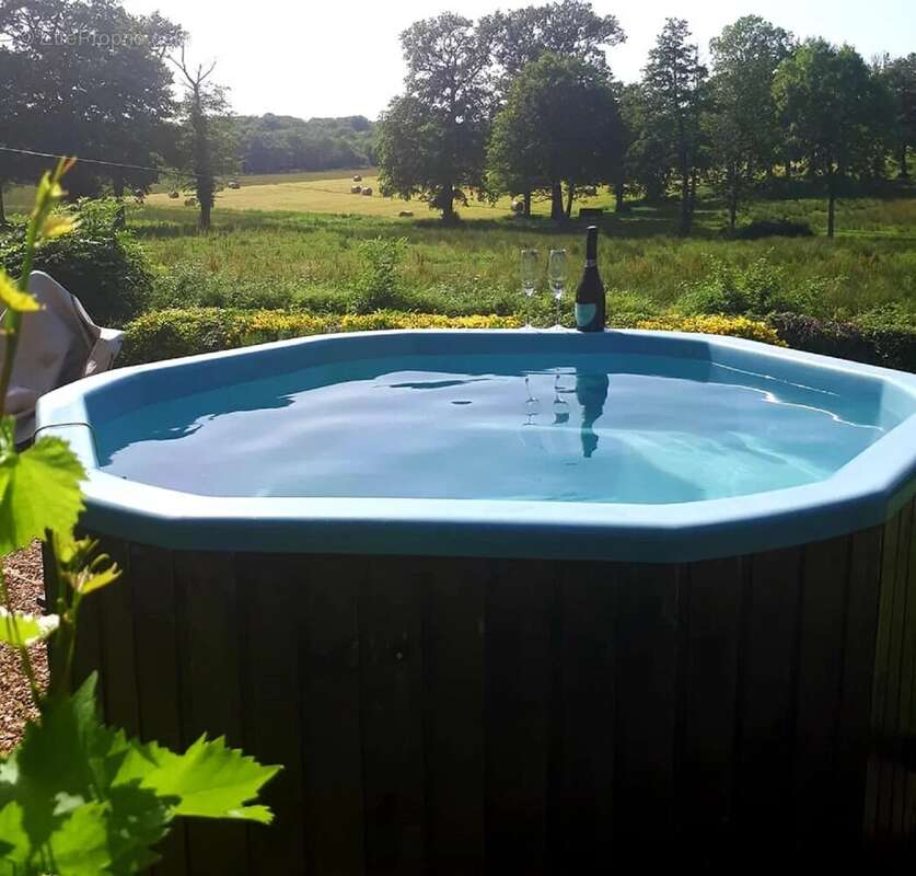 Maison à BUSSIERE-POITEVINE