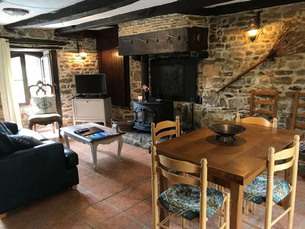 Maison à BUSSIERE-POITEVINE