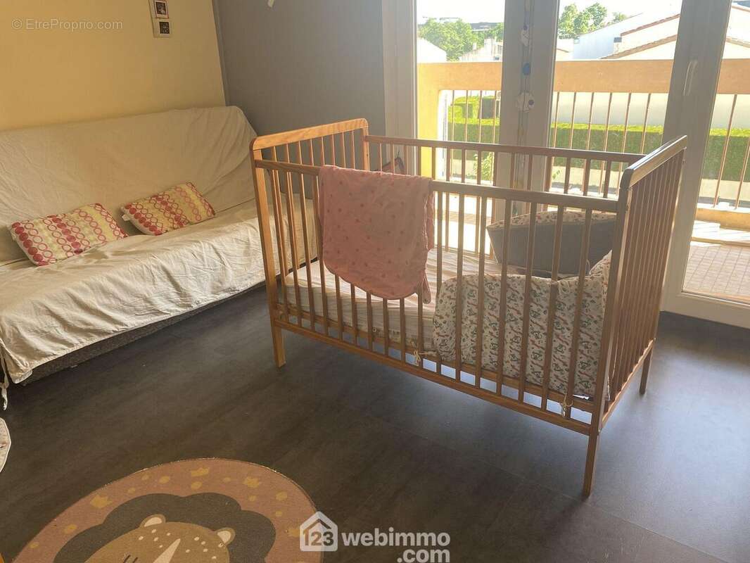 CHAMBRE 3 AVEC BALCON - Maison à LA ROCHE-SUR-YON