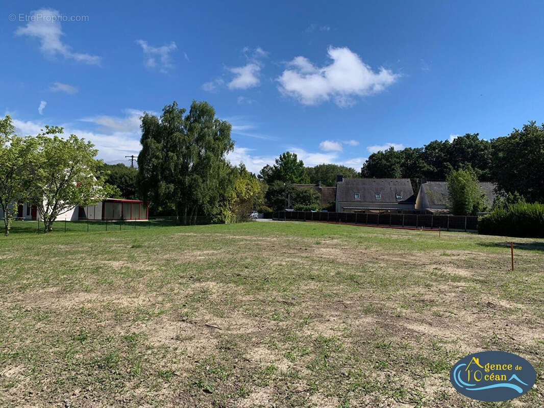 Terrain à HERBIGNAC