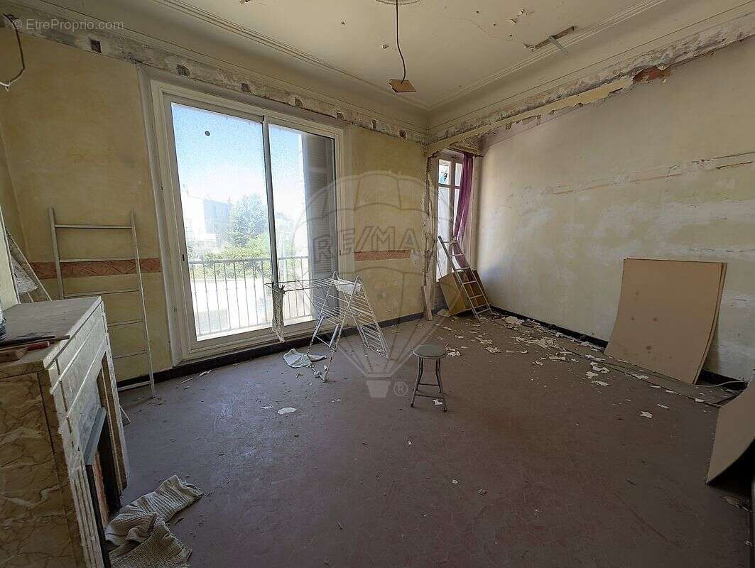 Appartement à MARSEILLE-7E