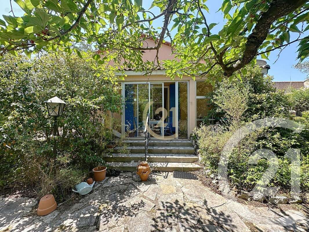 Maison à SAINT-JEAN-DE-VEDAS