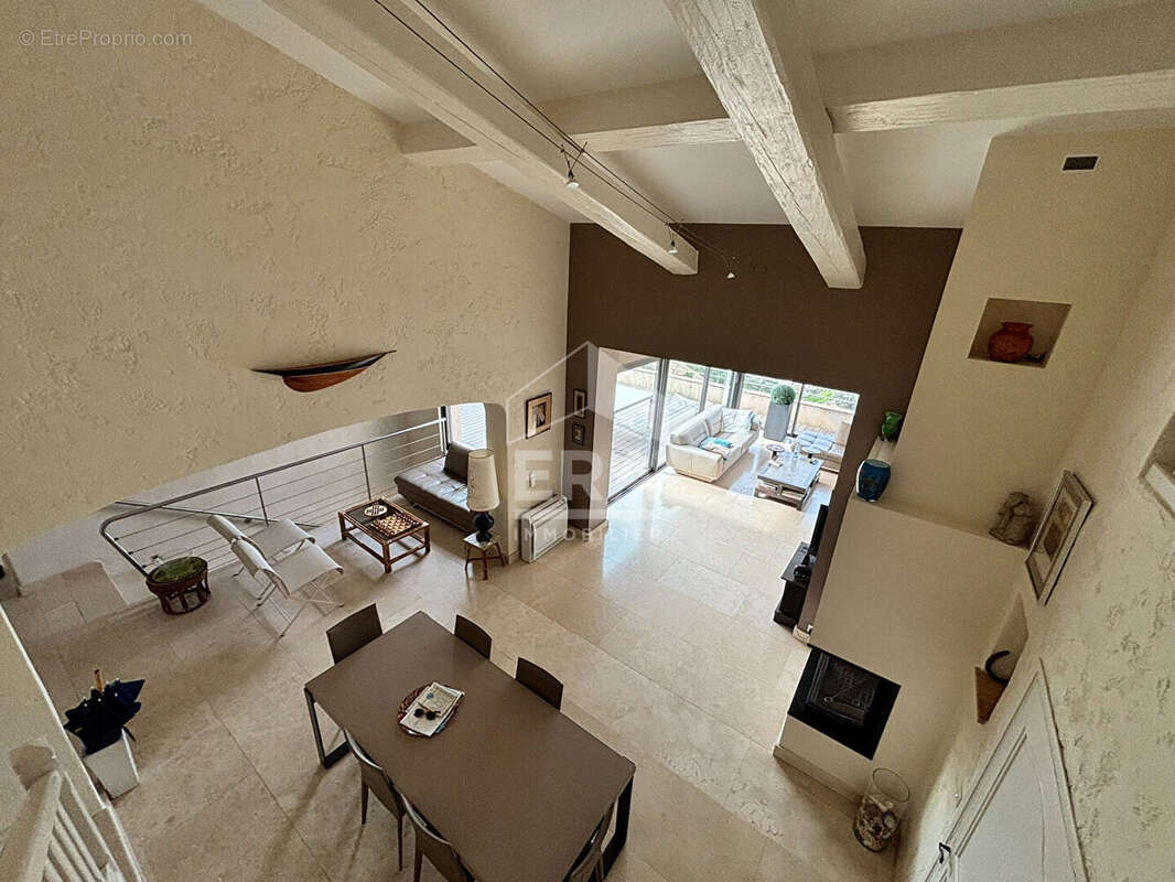 Maison à ROQUEBRUNE-SUR-ARGENS