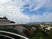 Maison à ROQUEBRUNE-SUR-ARGENS