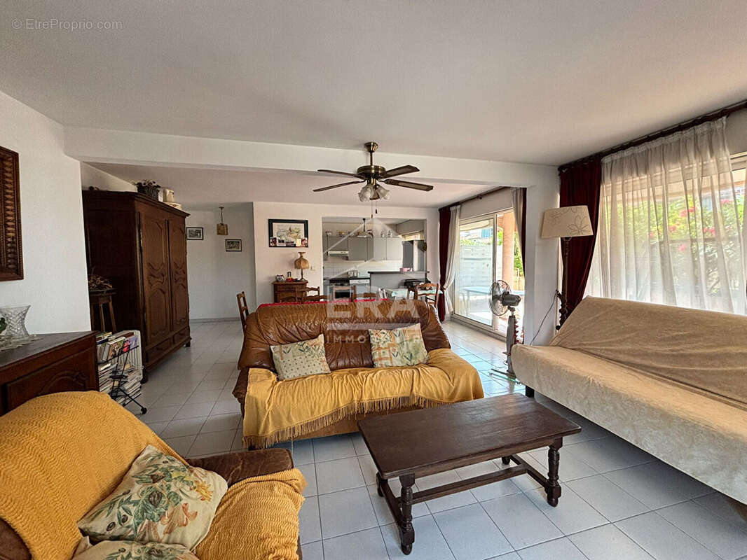 Appartement à FREJUS