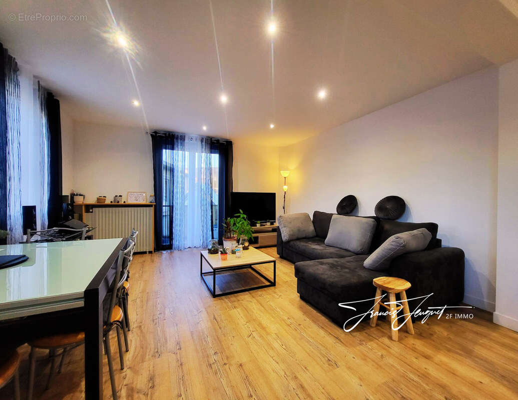 Appartement à QUINTAL