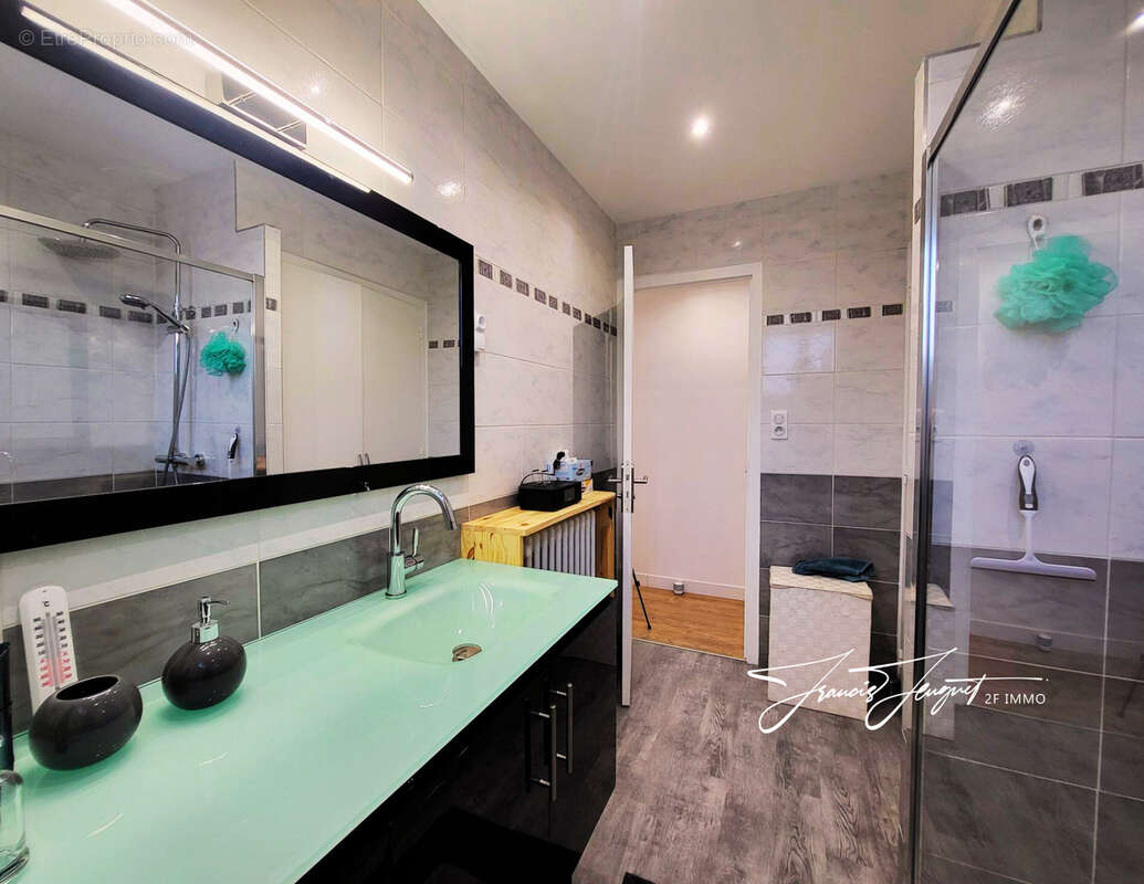 Appartement à QUINTAL