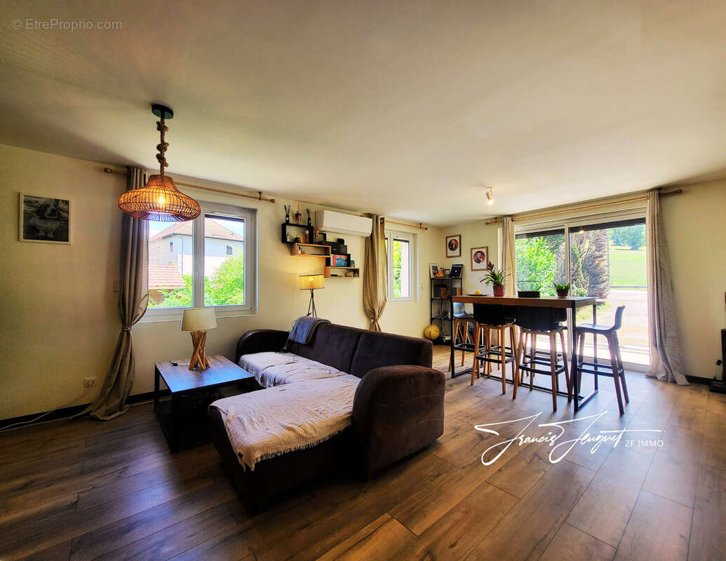 Appartement à ALBY-SUR-CHERAN