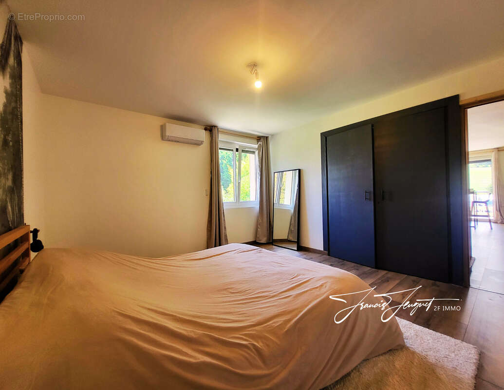 Appartement à ALBY-SUR-CHERAN