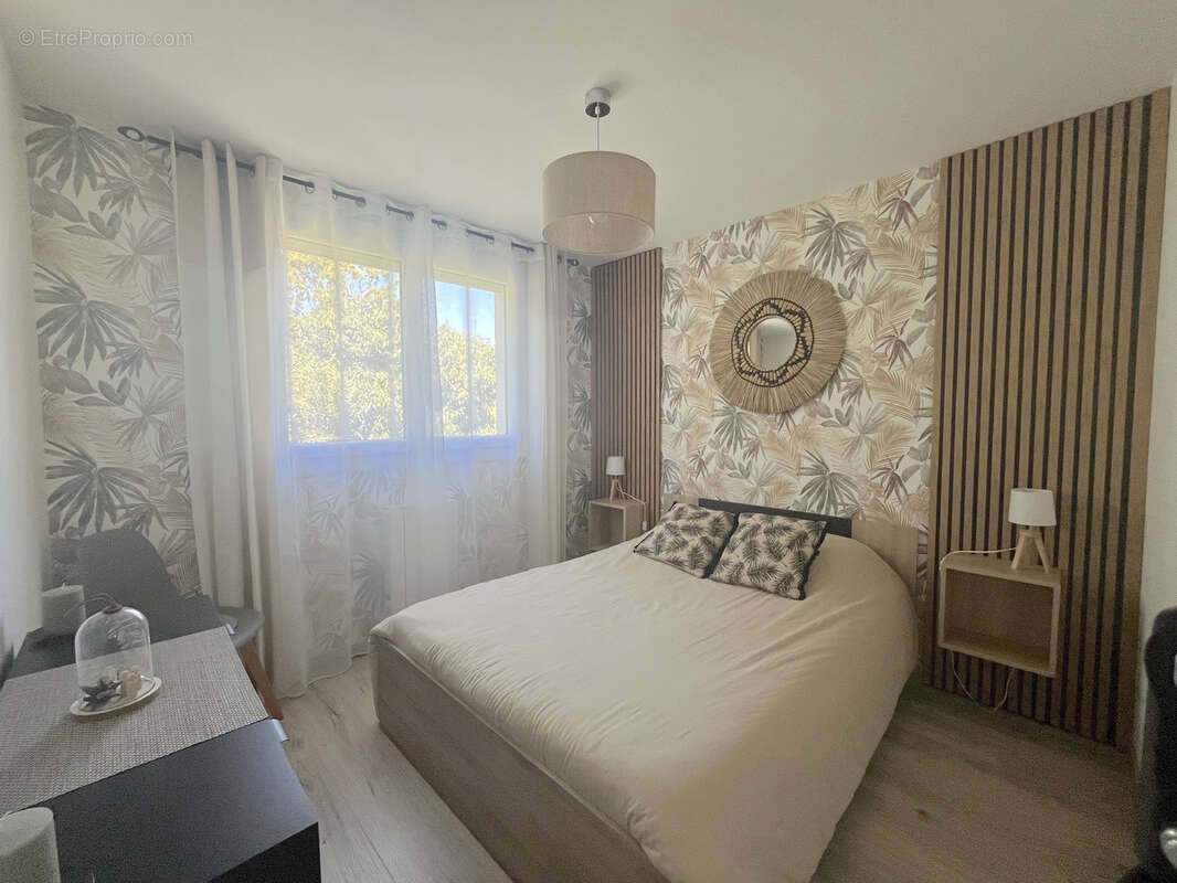 Appartement à SIX-FOURS-LES-PLAGES