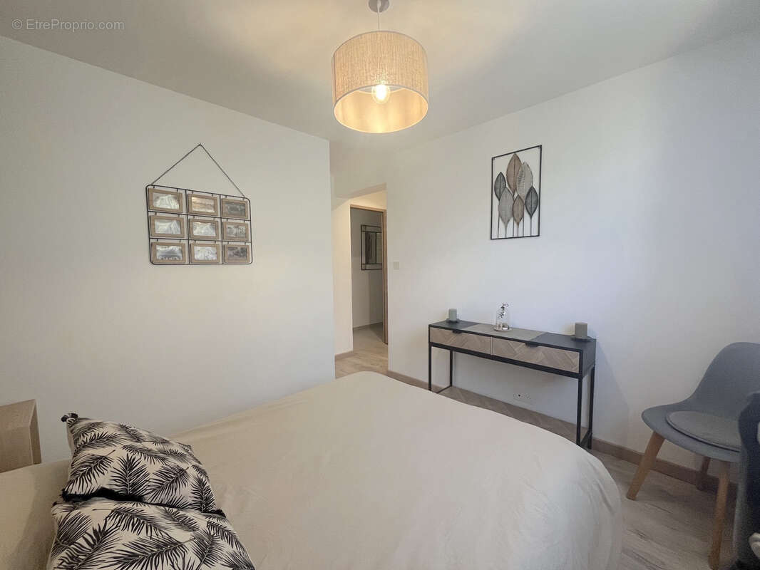 Appartement à SIX-FOURS-LES-PLAGES