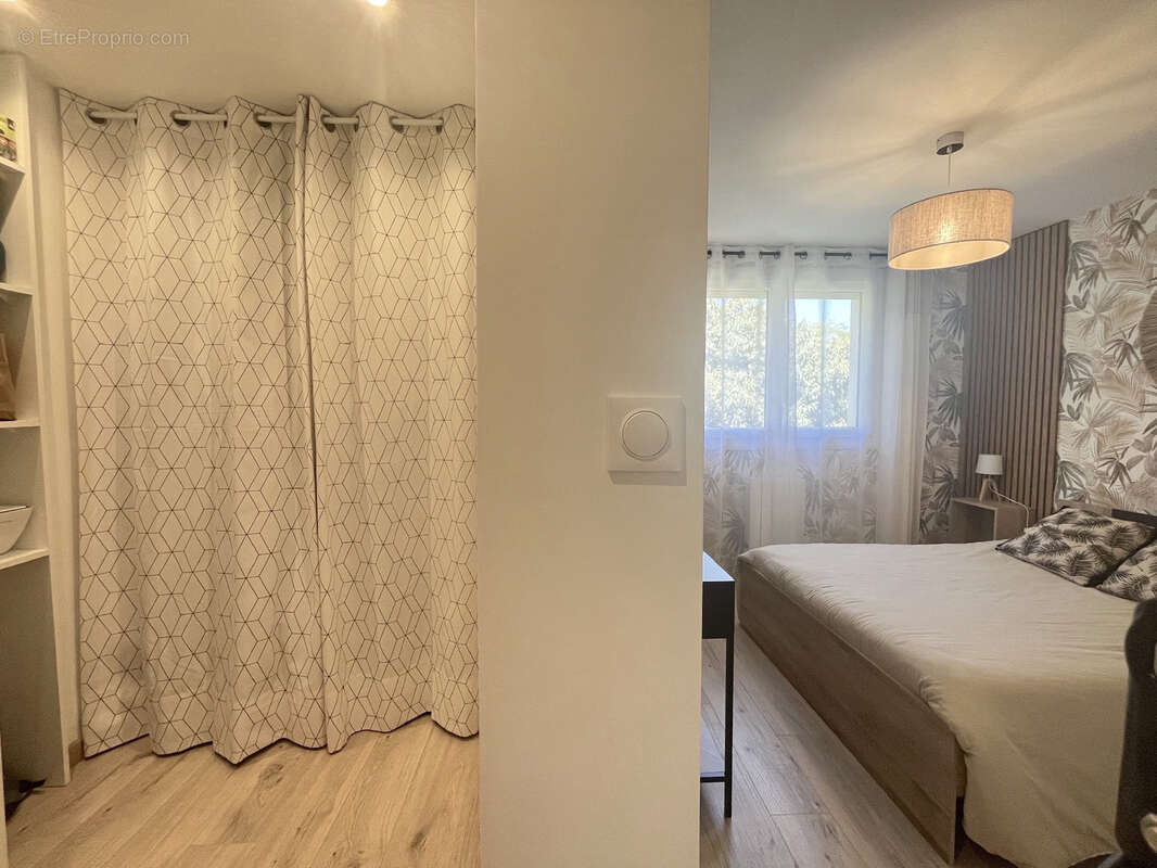 Appartement à SIX-FOURS-LES-PLAGES