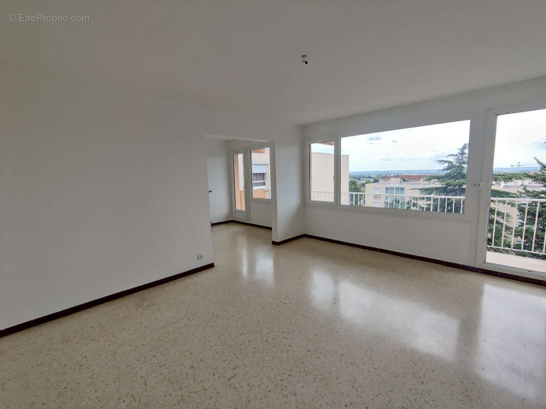 Appartement à NIMES