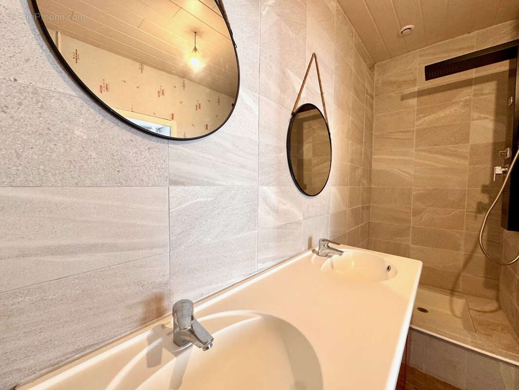 Maison à MONTREDON-DES-CORBIERES