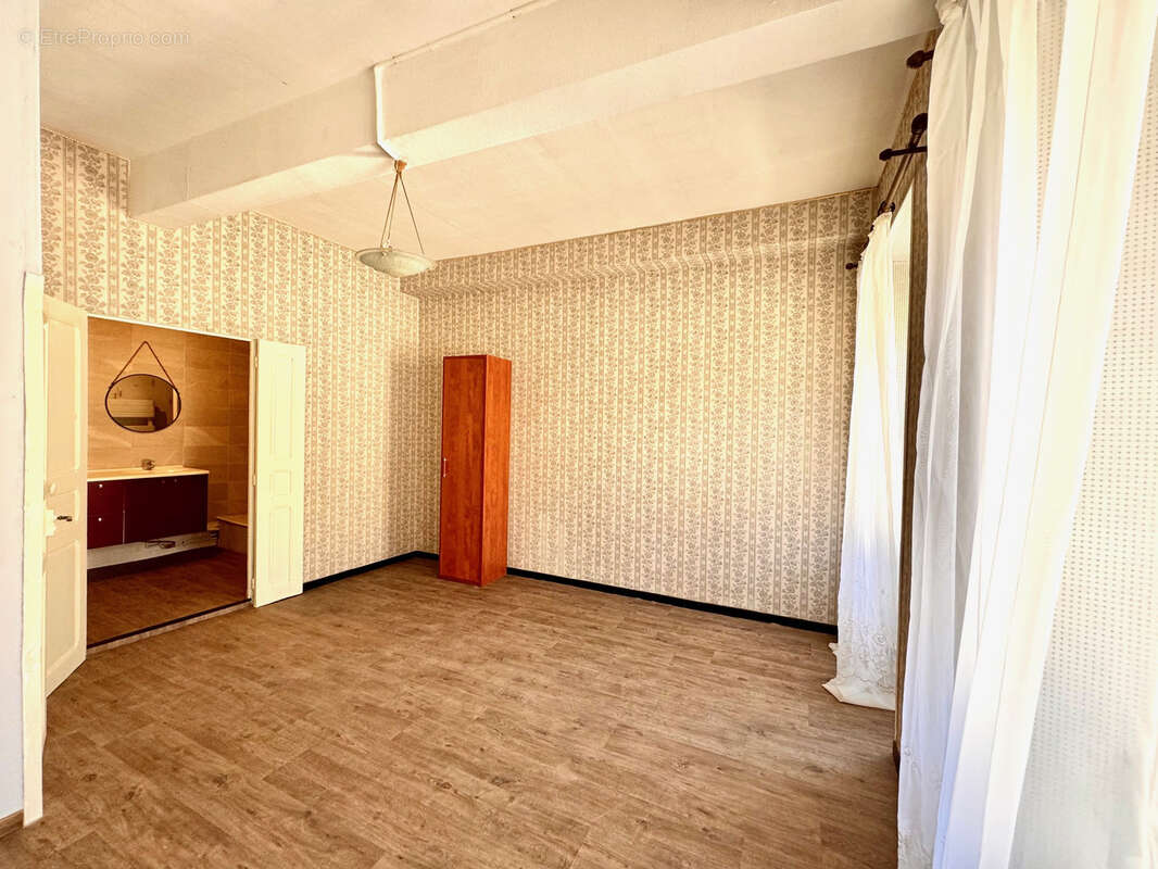 Maison à MONTREDON-DES-CORBIERES