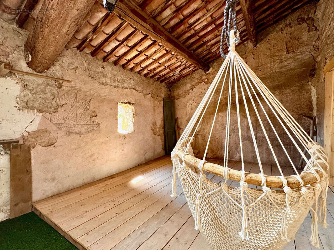 Maison à MONTREDON-DES-CORBIERES