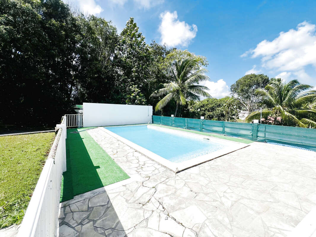 Maison à SAINTE-ANNE