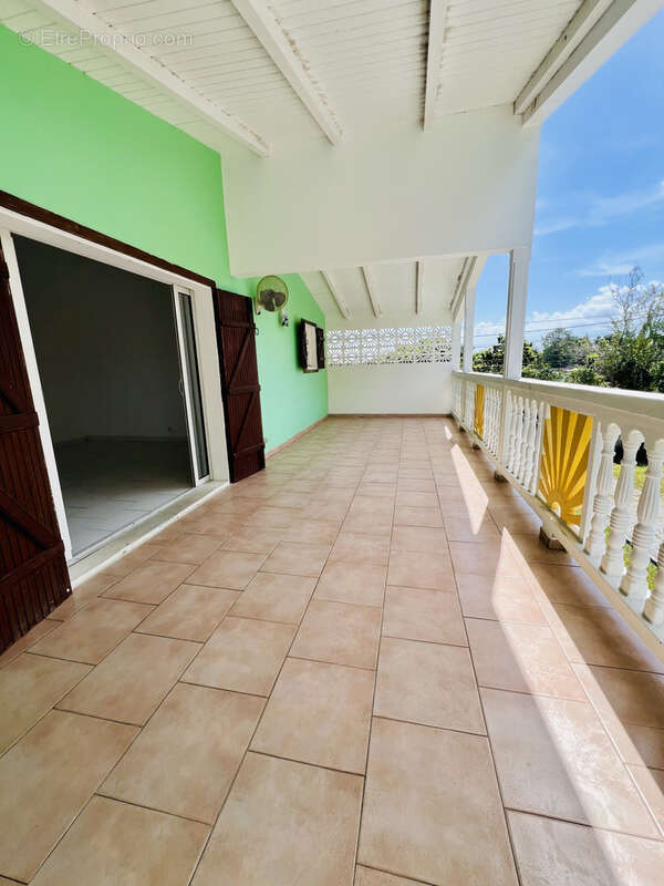 Maison à SAINTE-ANNE