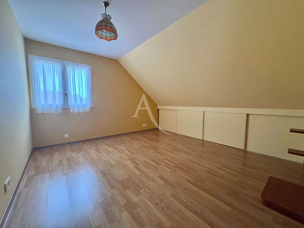 Maison à BARON-SUR-ODON