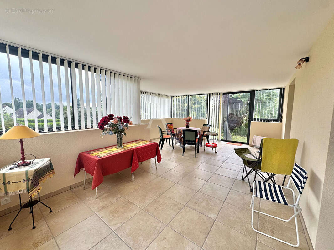 Maison à BARON-SUR-ODON