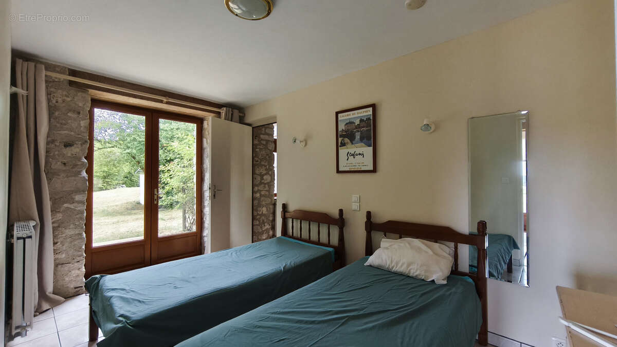 Maison à BAGAT-EN-QUERCY