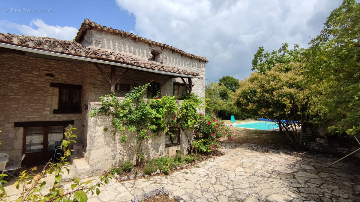 Maison à BAGAT-EN-QUERCY