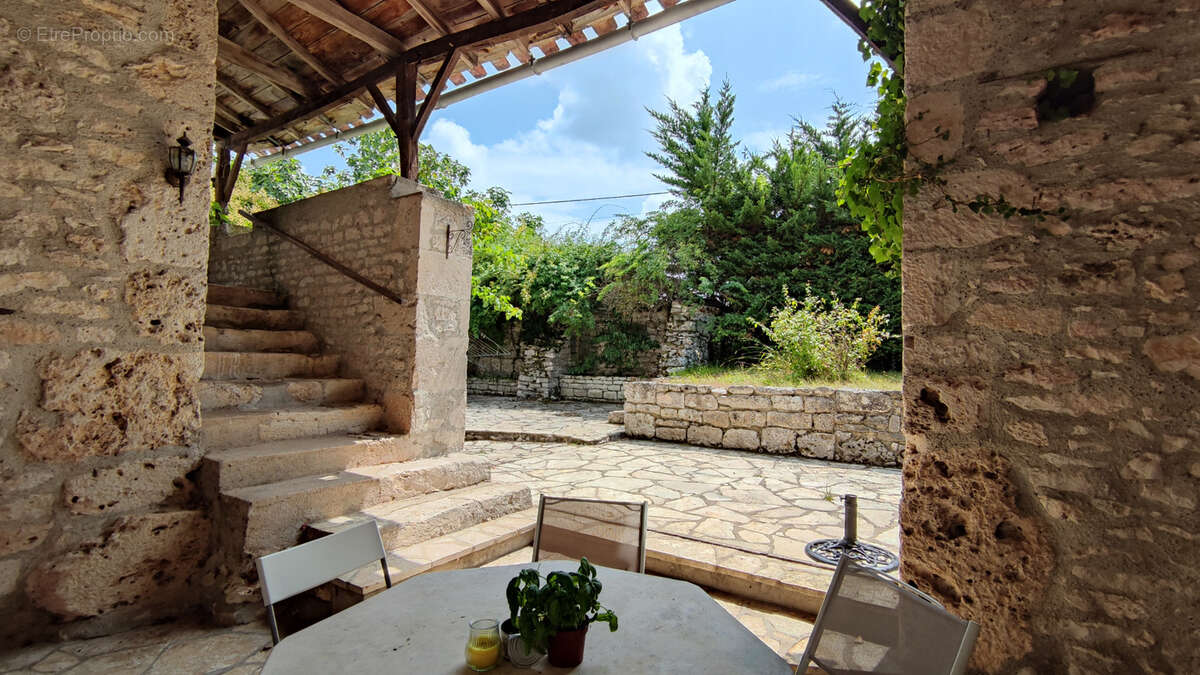 Maison à BAGAT-EN-QUERCY