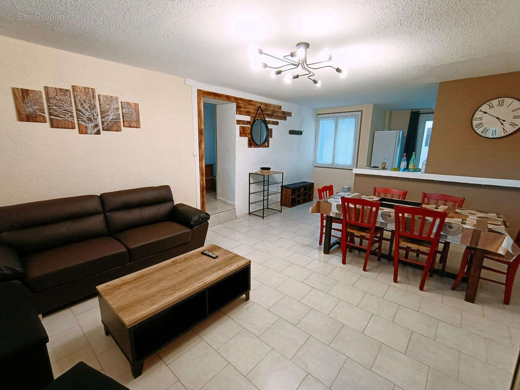 Appartement à VALLON-PONT-D&#039;ARC