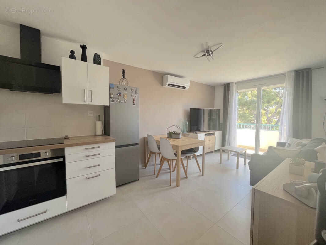 Appartement à SIX-FOURS-LES-PLAGES