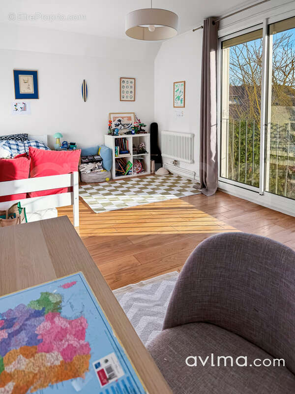 Maison à SAINT-NOM-LA-BRETECHE