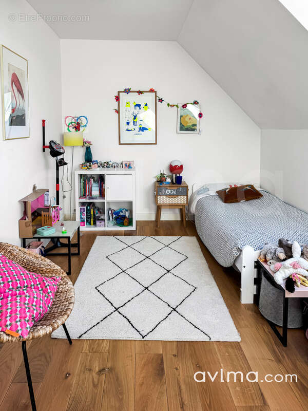 Maison à SAINT-NOM-LA-BRETECHE