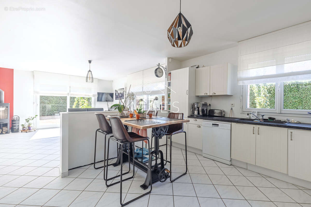 Maison à QUESNOY-SUR-DEULE