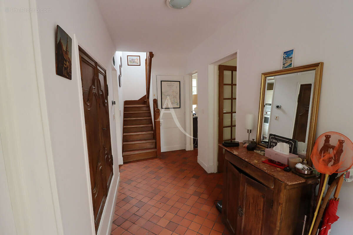 Maison à VILLERS-SUR-LE-ROULE