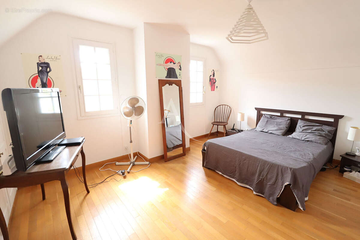 Maison à VILLERS-SUR-LE-ROULE