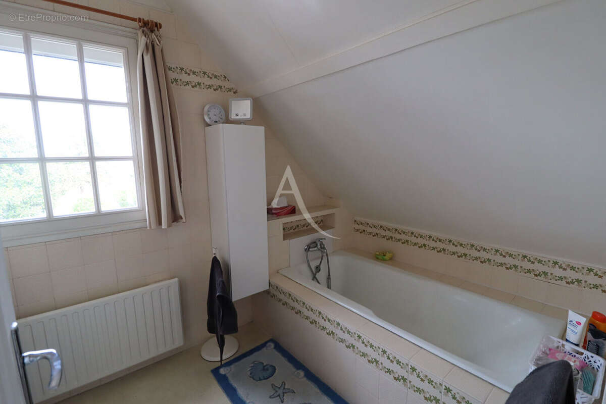 Maison à VILLERS-SUR-LE-ROULE