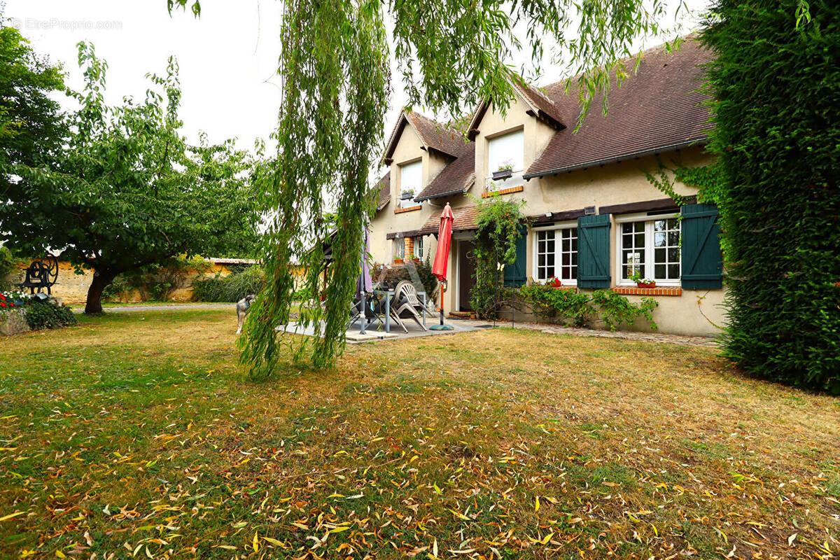 Maison à VILLERS-SUR-LE-ROULE