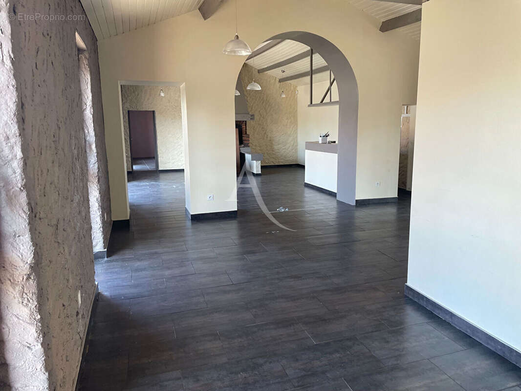 Commerce à BRETIGNOLLES-SUR-MER