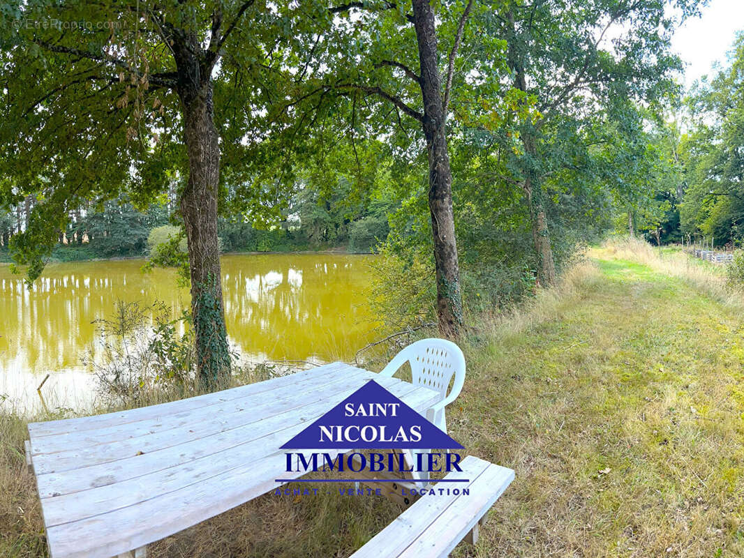 Terrain à CHATEAUBRIANT