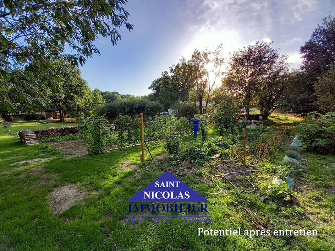 Terrain à CHATEAUBRIANT