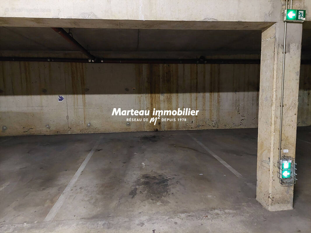 Parking à LE MANS