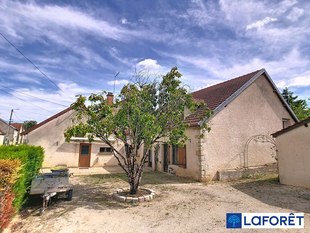 Maison à BOUSSENOIS