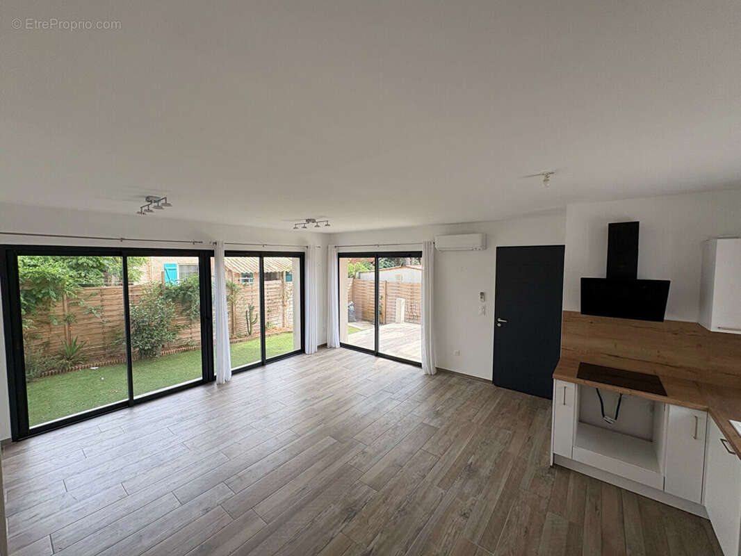 Maison à SAUSSET-LES-PINS