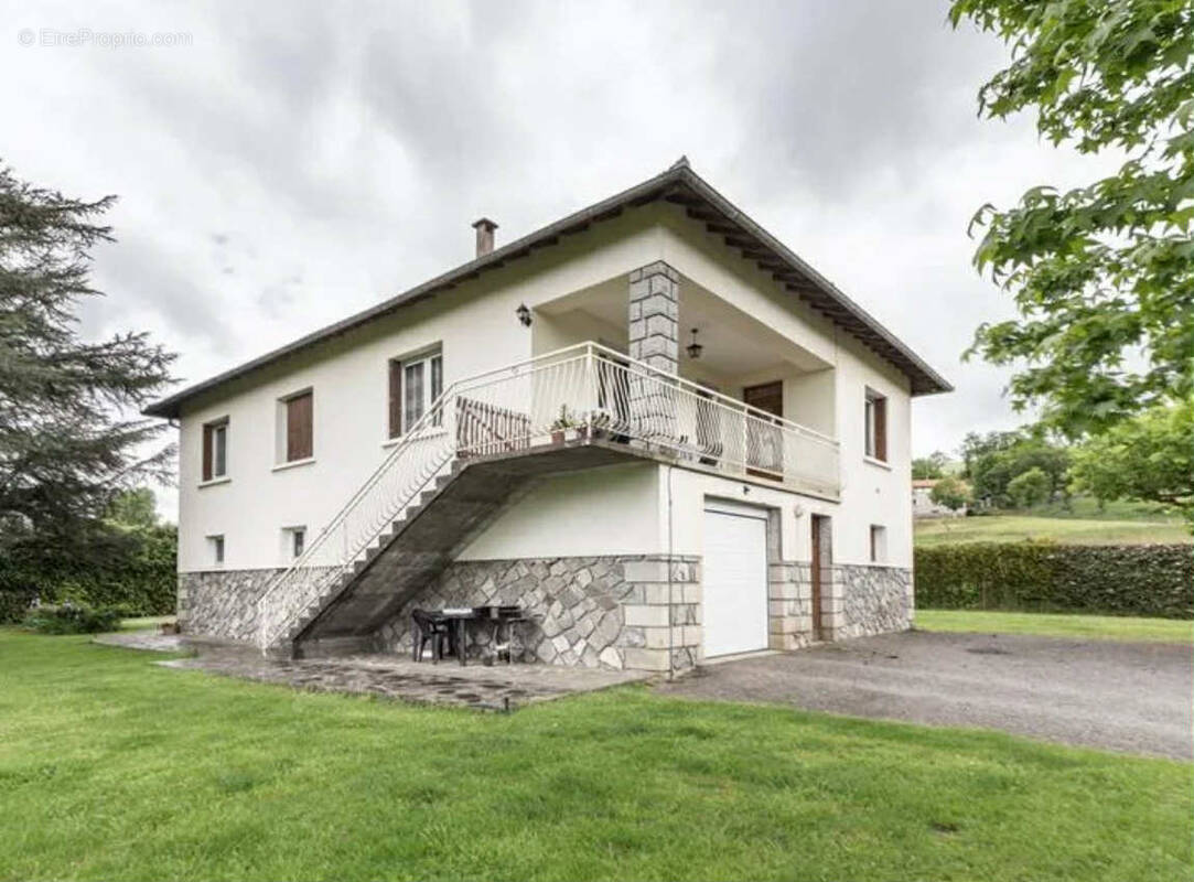 Maison à SAINT-CONSTANT