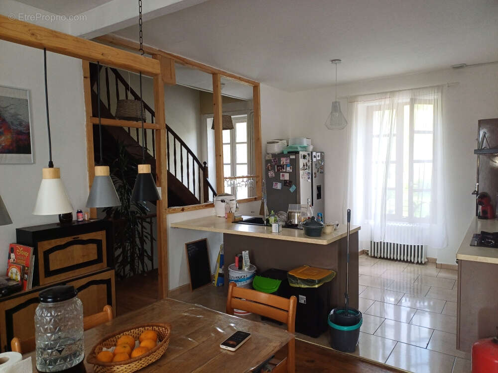 Maison à BAGNAC-SUR-CELE